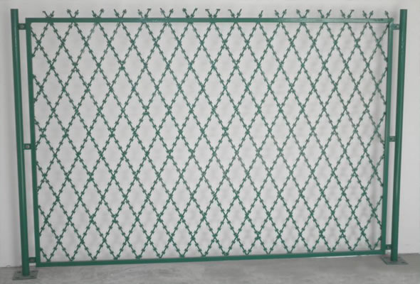 Top Selling High Quality Welded Razor Barbed Wire Mesh