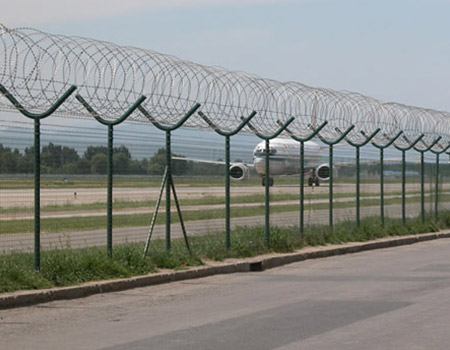 Hot Dipped Galvanized Razor Barbed Wire Fence
